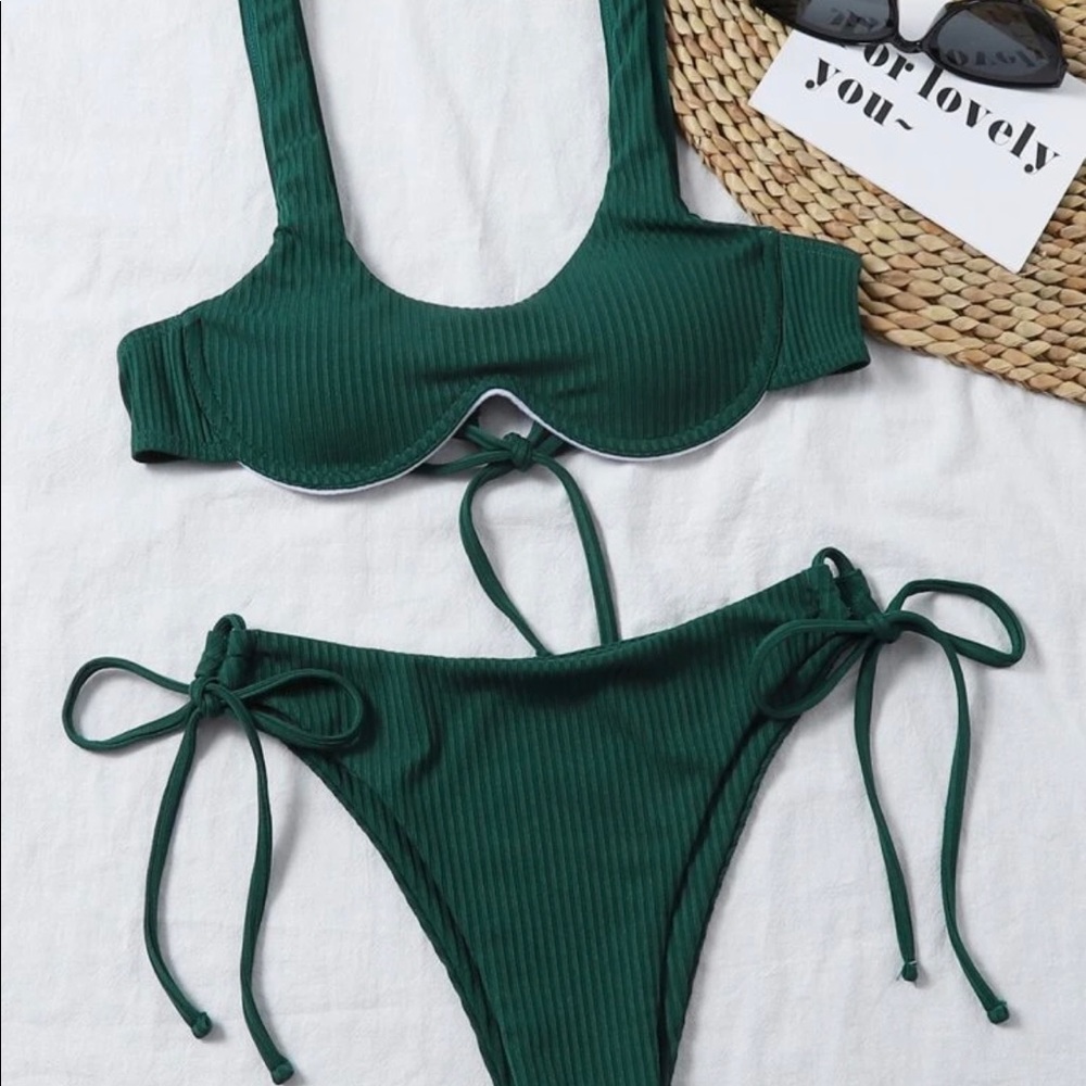 Bikini Set!! - Picture 2 of 4